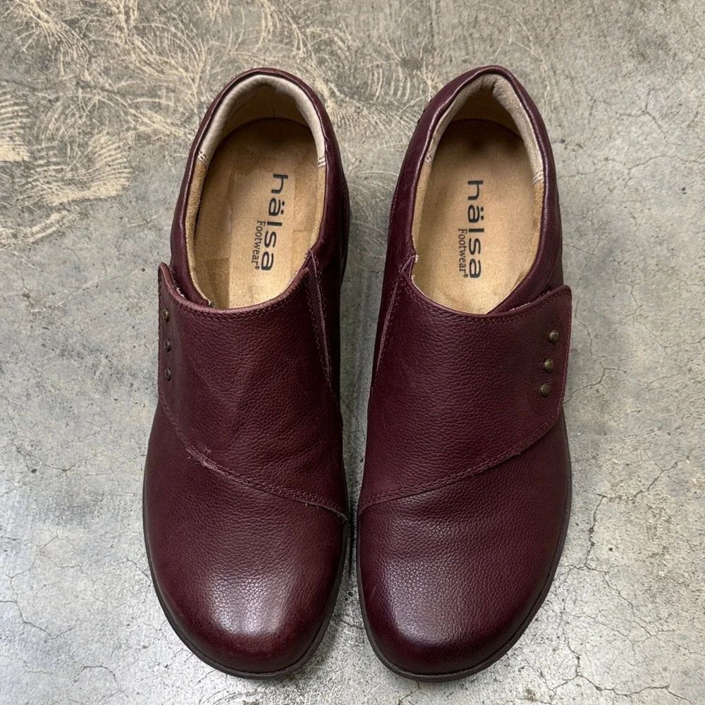 Hush Puppies Burgundy Flats - Picture 7 of 8